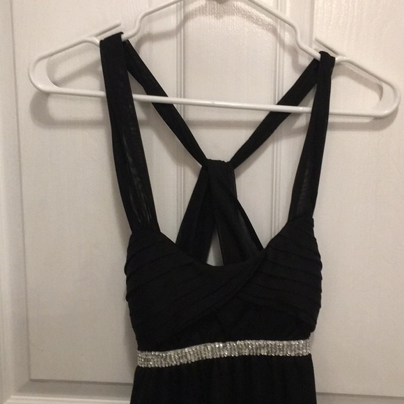 Black formal dress - Picture 2 of 3